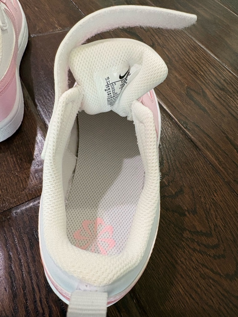 NWT Nike Court Borough Pink Foam White Sz 1Y Girls Low PE Run Sneakers Fit 1.5Y - Picture 8 of 11